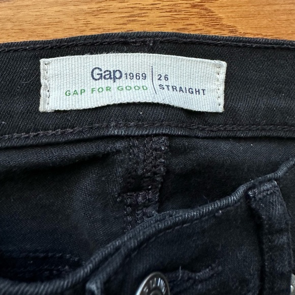 Women’s GAP 1969 Black Straight Denim Jeans Size 26 - Picture 2 of 6